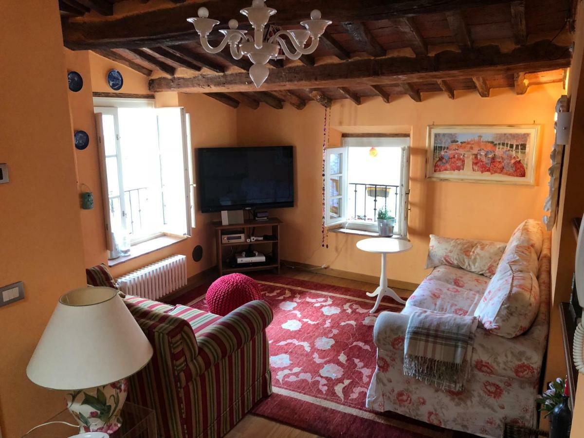 Storico Loft Nel Cuore Di Lucca Exterior photo